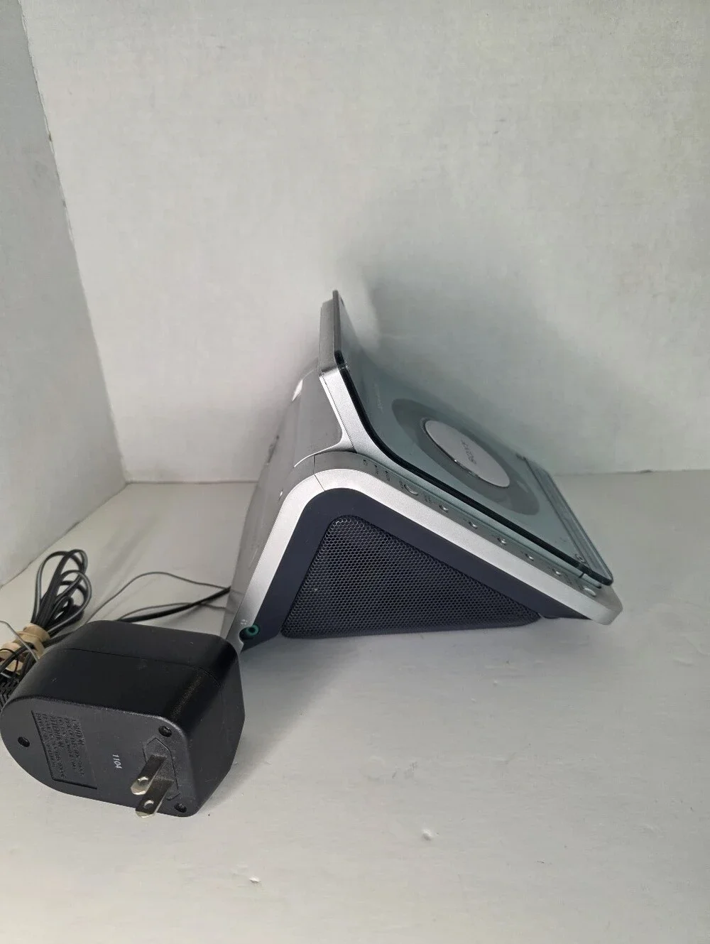 Sony Dream Machine ICF-CD855V AM/FM Clock Radio CD Player Tested Working